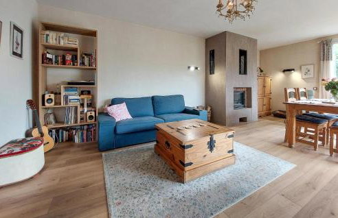3 Bedroom Gorgeous Apartment In Confolens - Foto 5