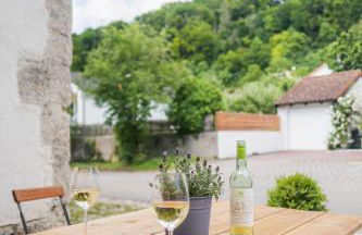 Gehobenes Ambiente in historischer Wohnung - Photo 41