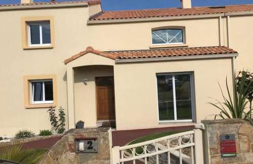 Charmant T3 privé avec vue et accès piscine - Foto 13