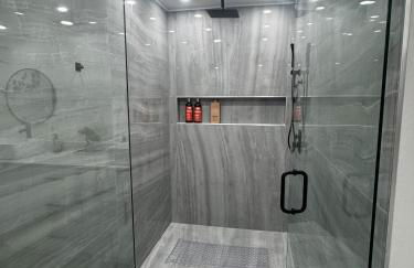 The Palm Stay Near SWF Airport laundry - Foto 40