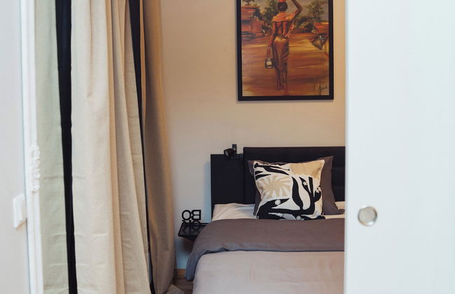 Cozy 2 Room Apartment With a Private Sauna! - Photo 2