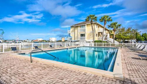 Sandpiper Cove Escape on Canal - Walk to Beach! - Foto 3