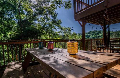 Smoke Rise Barn · Great Lake Front, Large Dock, 4bdrm, Pool Table - Foto 21