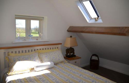 Luxury Old Stone Cottage, Beautifully Presented - Photo 17