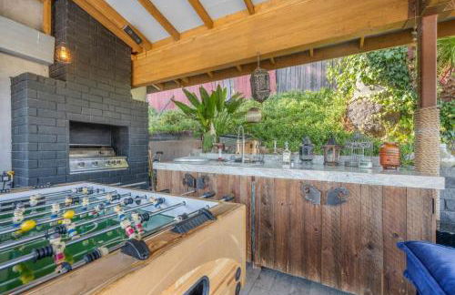 Middlebury Heights with Pool - Foto 5