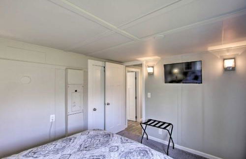 Waterfront Anderson Island Home with Kayaks - Foto 16