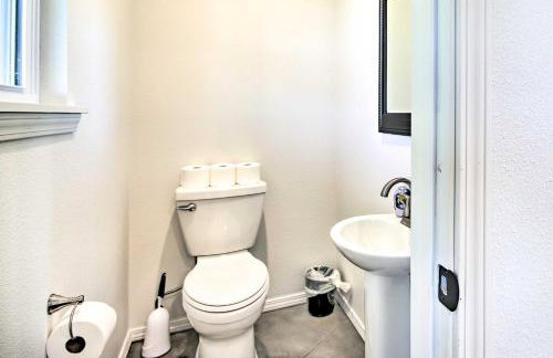 2 Mi to Marinas and Grove Cozy Cabin with Grill - Foto 18