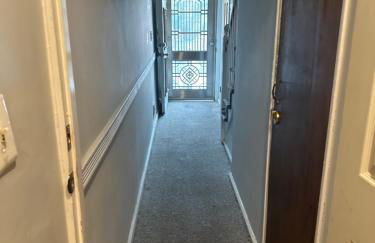 Your Home away from Home ! UNIT 2- 1st floor - Foto 2