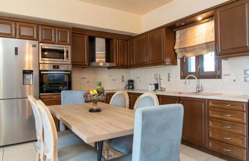 Amalia Villa with Private Pool - Photo 24