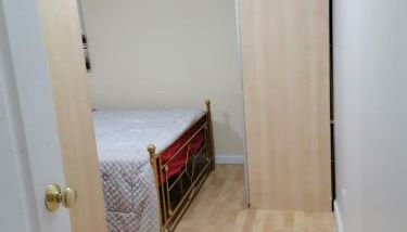 Great motherlaw apartments with your own entrance! - Foto 5