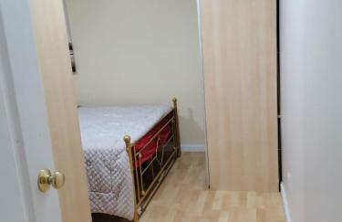 Great motherlaw apartments with your own entrance! - Foto 5