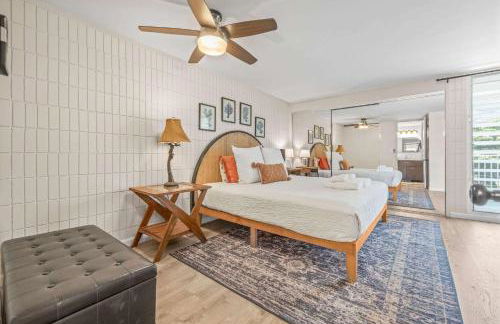 Condo on Beach with AC - Photo 9