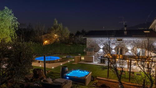 k10 Luxury House, Pool, Jacuzzi, Gym, Sauna, Private garden - Foto 1