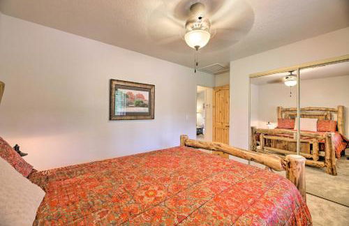 Wooded Yard, Gas Grill Lush Pinetop Retreat - Foto 19