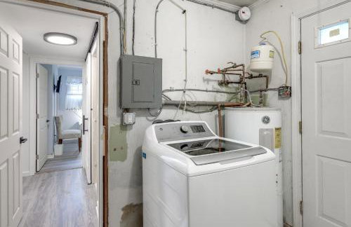 Less Than 2 Mi to Beach Cozy Cottage with Patio on Cape Cod - Photo 30