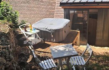 Le gros chêne, gite du XVIII siècle, jacuzzi privatif - Foto 1