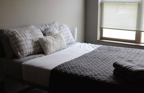 Spacious 2BR Suite Plus Patio Near Iowa State - Foto 3