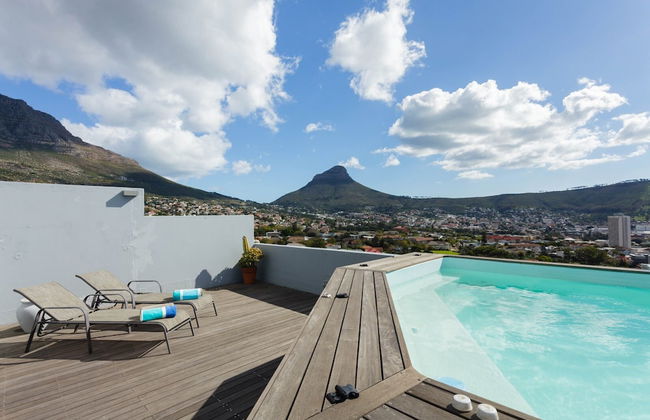 Modern, Chic Penthouse With Mountain, City Sea Views - Foto 16