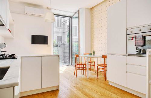 Just Urban Stays - Bilocale con Spazio Esterno - 10 min Duomo in tram - Foto 2