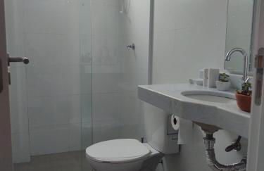 APARTAMENTO PRÓXIMO A PRAIA PISCINA E AREA GOURMET - Foto 56