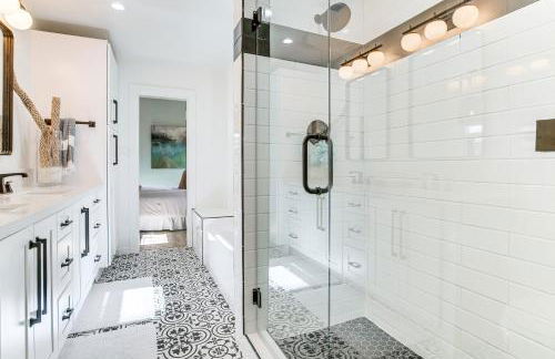 Walk to Lake Arrowhead Village! Home with Lake Views - Foto 20