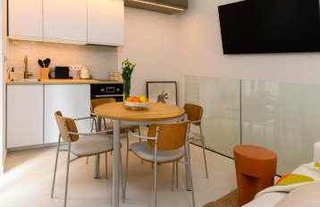 S27-Modern house in the old centre with parking - Photo 42