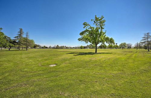 Inviting Bakersfield Home with Spacious Yard! - Photo 20