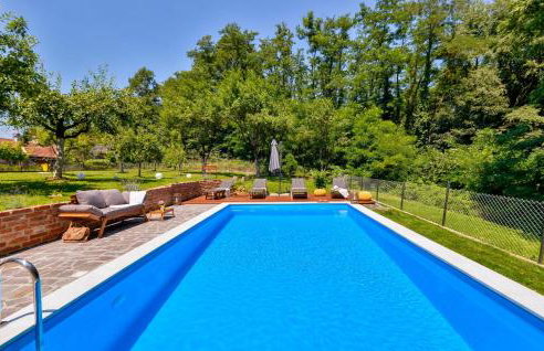 Cozy Home In Kupljenovo - Foto 2