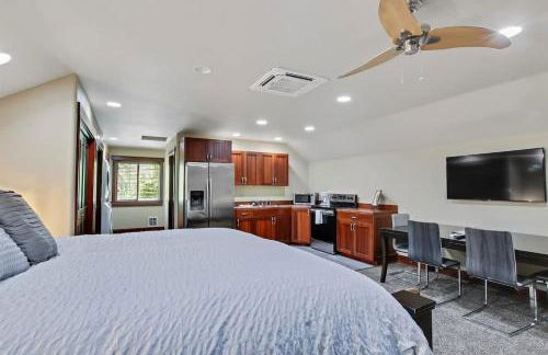 Cozy Private McCall Downtown Remodeled Studio - Foto 19