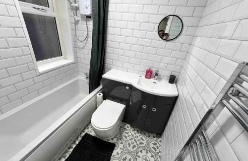 Flaxton-Luxurious Home near NEC, BHX - Foto 9