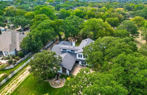 5BD Modern Farmhouse Retreat Sleeps 12 - Photo 58