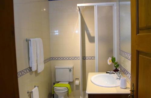 Cottage in Santa Comba With Pool - Photo 45