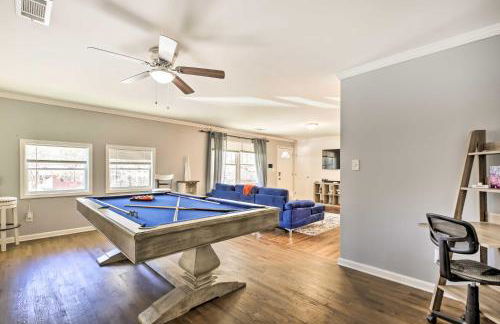 Fire Pit and Deck Atlanta Home about 8 Mi to Dwtn! - Foto 2