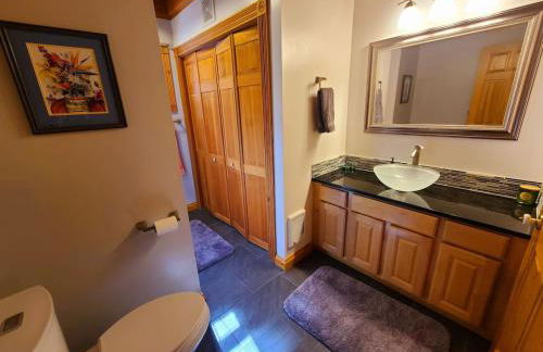 Blacktail Cabin Hideaway with hot tub - Foto 19