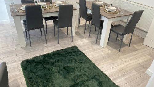 Stylish Home - Close to City Centre, Anfield Stadium - Free Parking - Foto 5