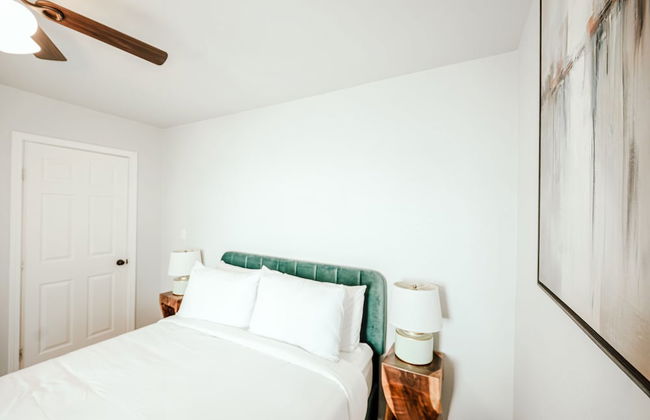 Spacious Cozy 6BR for 14- Lgbtq Friendly 2260 - Photo 30