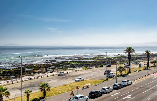 Uninterrupted Ocean Views in Mouille Point Atlantic Vistas - Photo 32