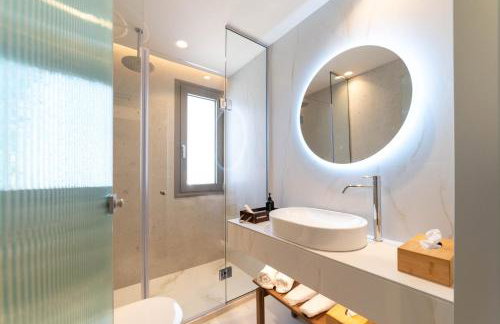 Minotaur's Rest - Luxury Residences with Free Private Parking, near Port & Airport - Foto 28