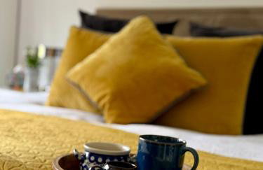 Forest Path luxury Studio Apartment with large bedroom bathroom and sauna Sleeps up to 4 - Photo 4