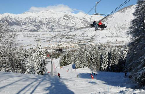 Charmant appartement cosy, terrasse proche des pistes et du centre du village - WIFI gratuit - Foto 24