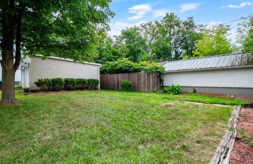 Entire Duplex w Historic District and Sleeps 12 - Foto 8