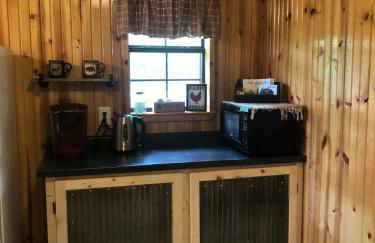 Cozy Cabin Rental near Ozark National Forest for a Relaxing Weekend Getaway in Arkansas - Photo 16