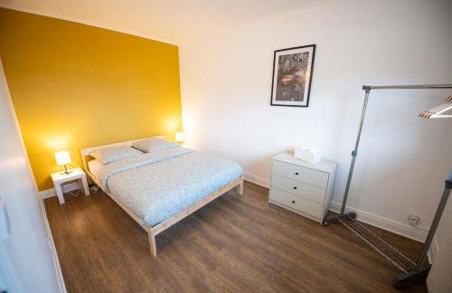 ROBESPIERRE - Tout équipé & Calme - TV et WIFI - Foto 2