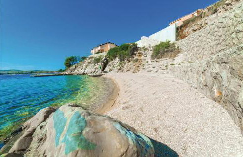 1 Bedroom Cozy Apartment In Vlasici - Foto 10