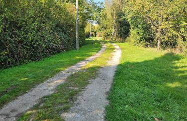 Oak Tree Lodge with Hot Tub near Alton Towers - Foto 14