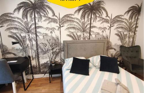 CASA REINE JEANNE- ideal groups & family -CENTRAL near train station - PARKING - New&CONFORT-AC - Foto 18