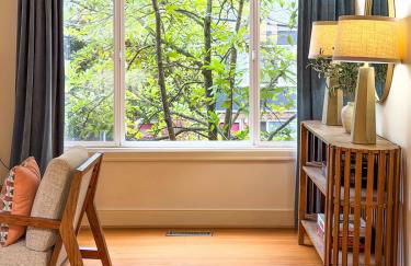 Charming Queen Anne Craftsman 4BR 2 Kitchens - Foto 16