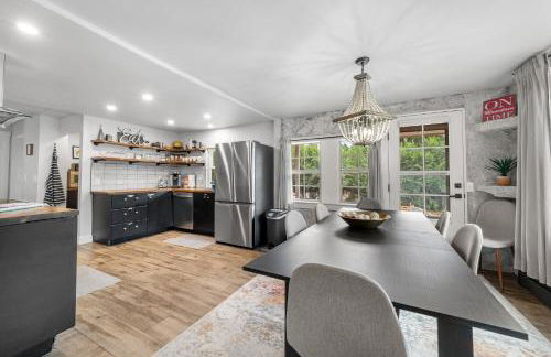 Canyon Retreat with Hot Tub 3min to Broadmoor - Foto 12