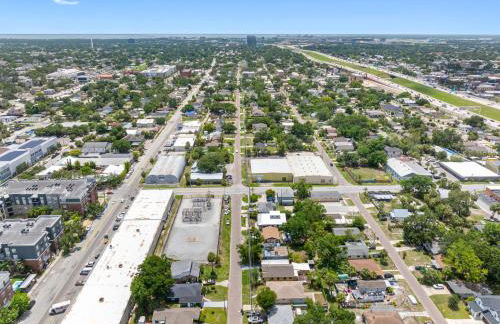 Stunning Tampa Stay Prime Location & Comfort! - Foto 57