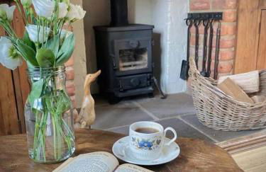 Cosy 3-bedroom home with garden and log burner. - Foto 3